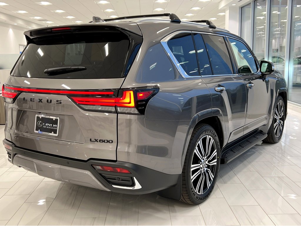 New 2026 Lexus LX 600 4WD w/ Accessory Package (2T) image 7