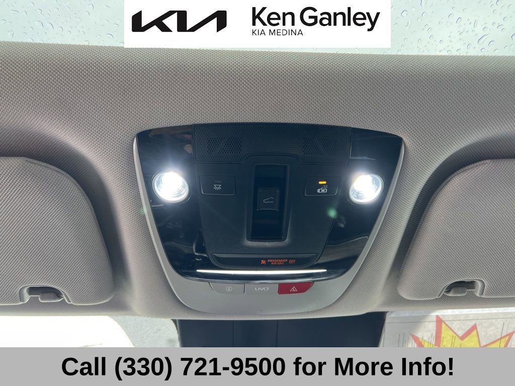 Certified 2022 Kia Sorento EX w/ Panoramic Sunroof Package image 40
