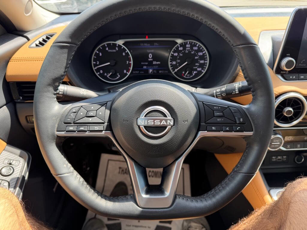 Used 2025 Nissan Sentra SV w/ SV Premium Package image 12