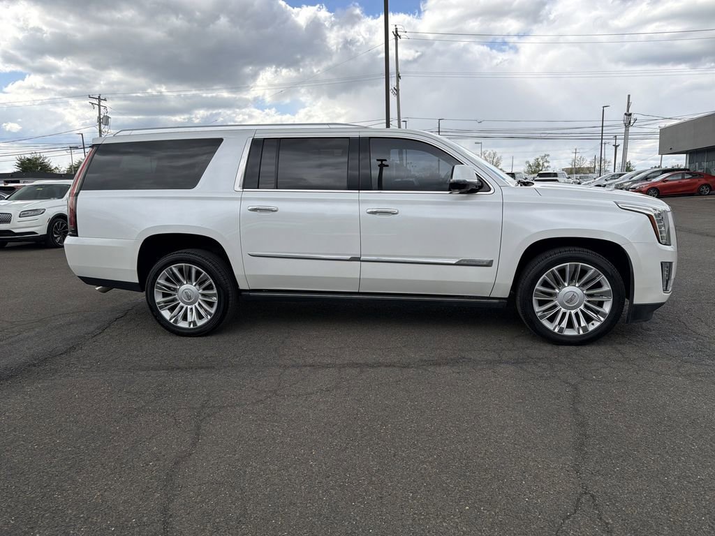 Used 2016 Cadillac Escalade ESV Platinum AWD/4WD image 6