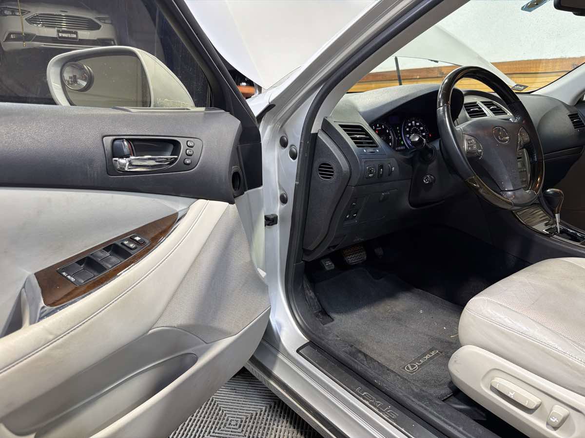 Used 2010 Lexus ES 350 image 15