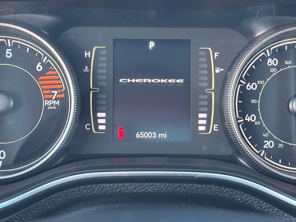 Used 2019 Jeep Cherokee Altitude image 15