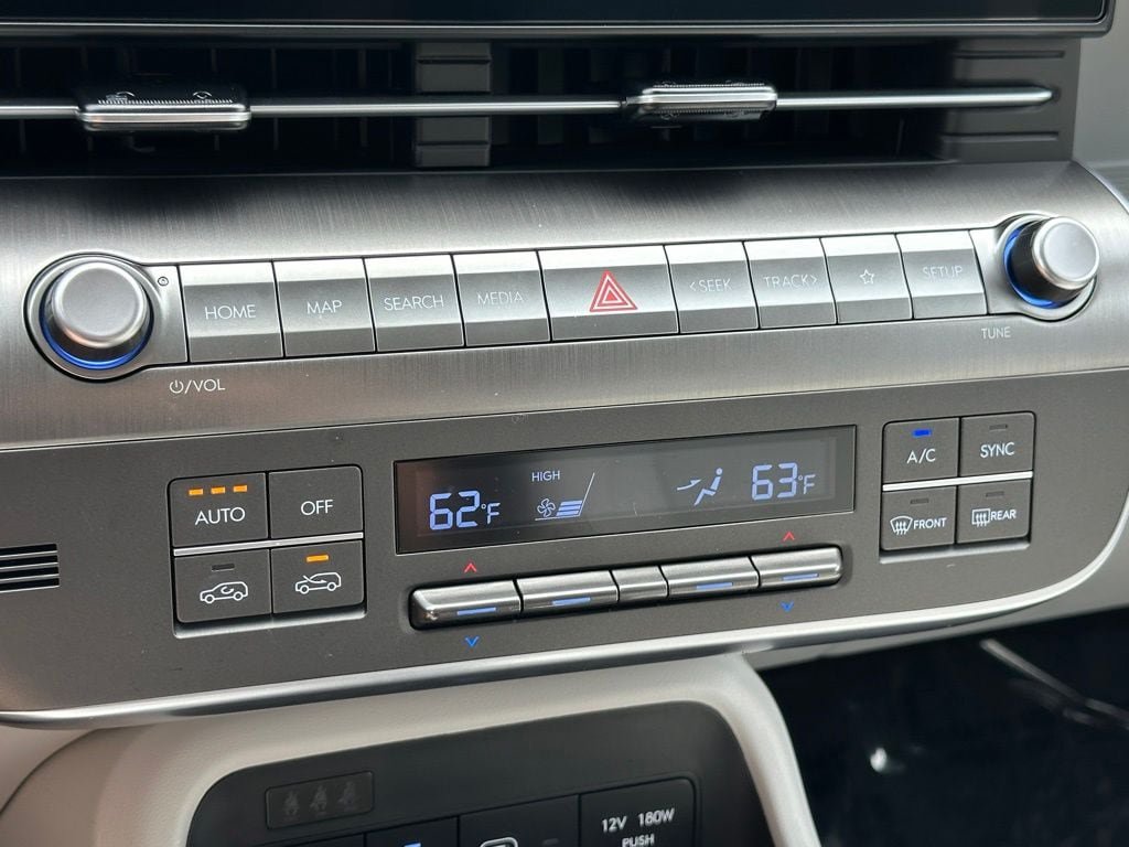 Certified 2026 Hyundai Kona SEL Sport AWD/4WD image 18