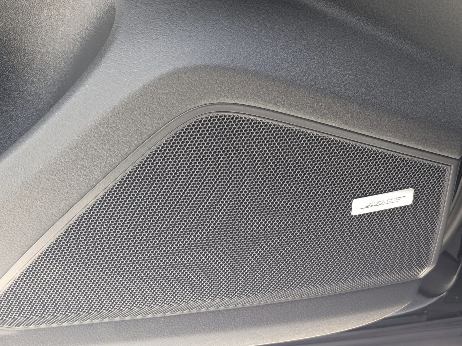 New 2025 Porsche Cayenne image 15