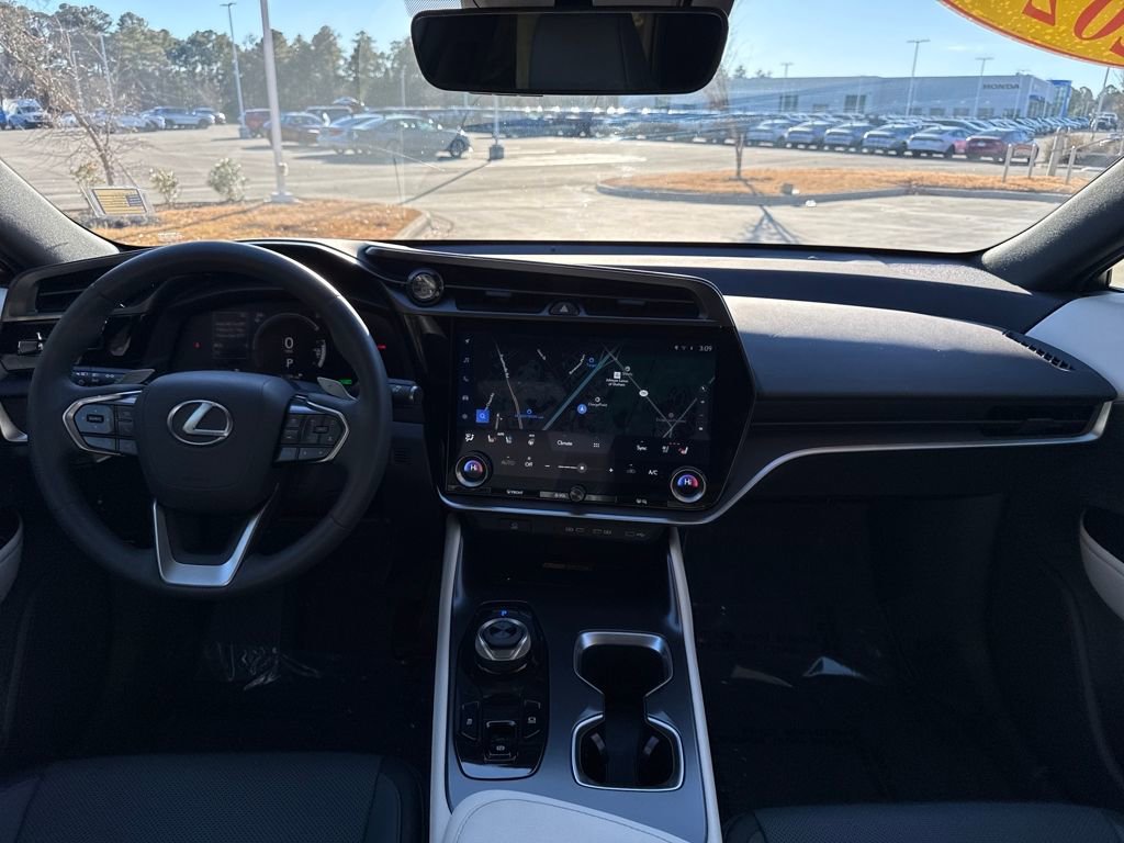 Used 2024 Lexus RZ 300e Premium image 16