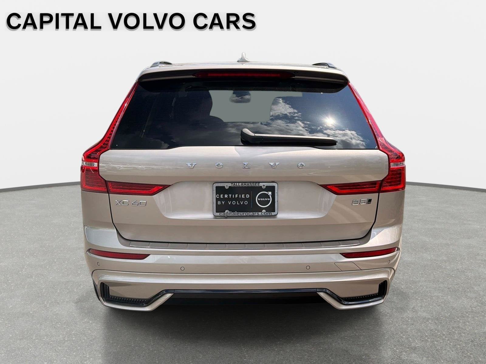 Certified 2024 Volvo XC60 B5 Plus w/ Protection Package Premier AWD/4WD image 6