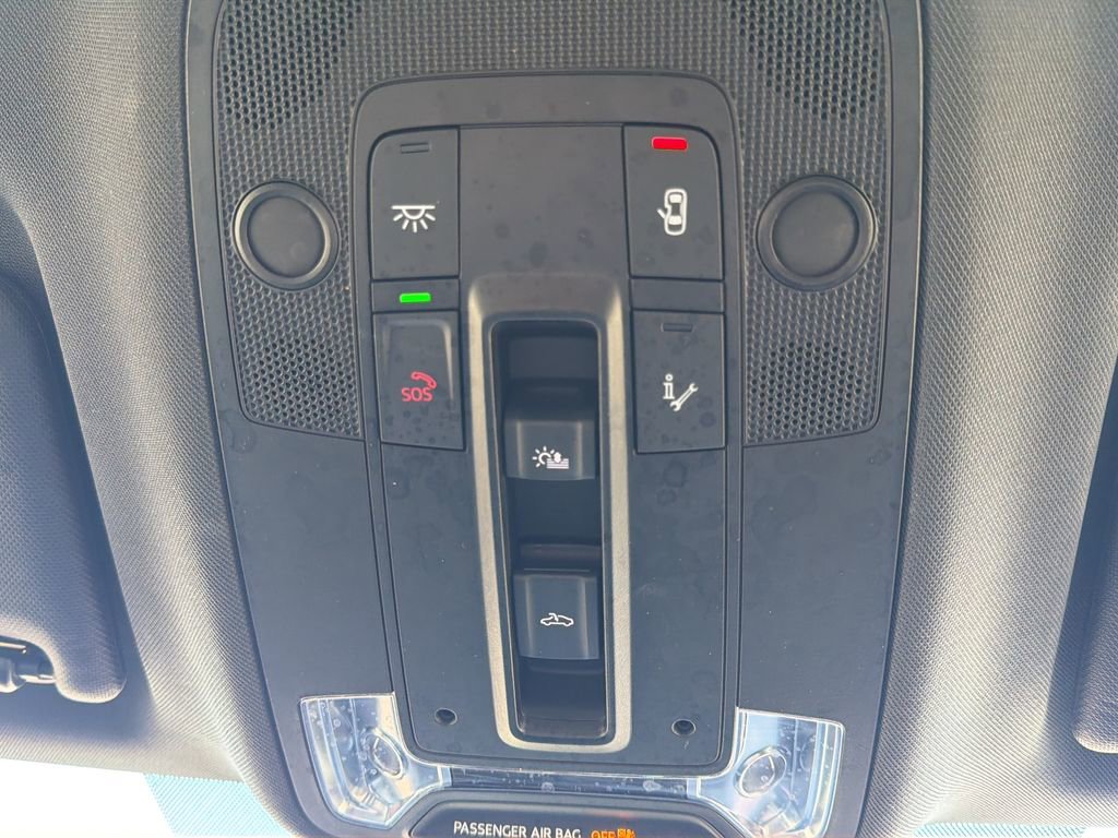 Used 2025 Audi Q3 2.0T Premium image 29