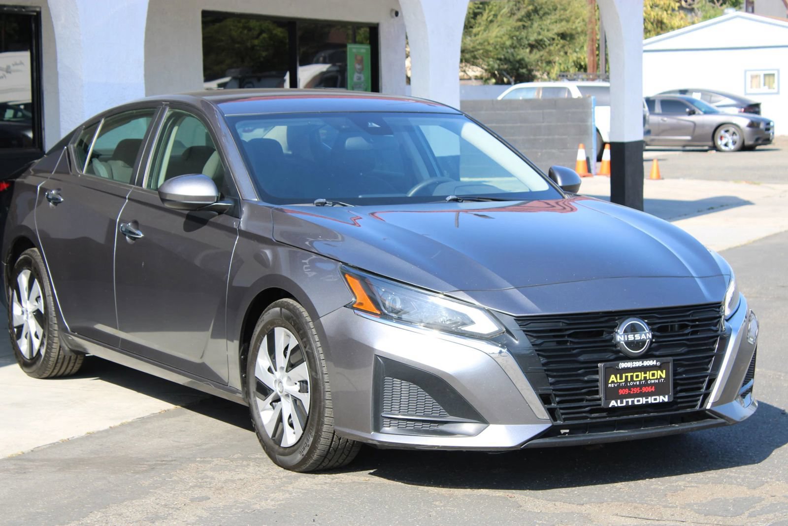 Used 2023 Nissan Altima 2.5 S FWD image 3
