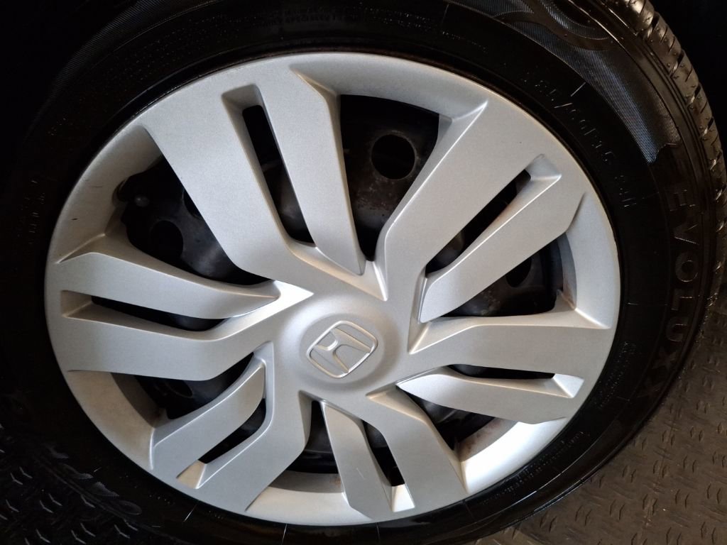 Used 2016 Honda Fit EX image 4