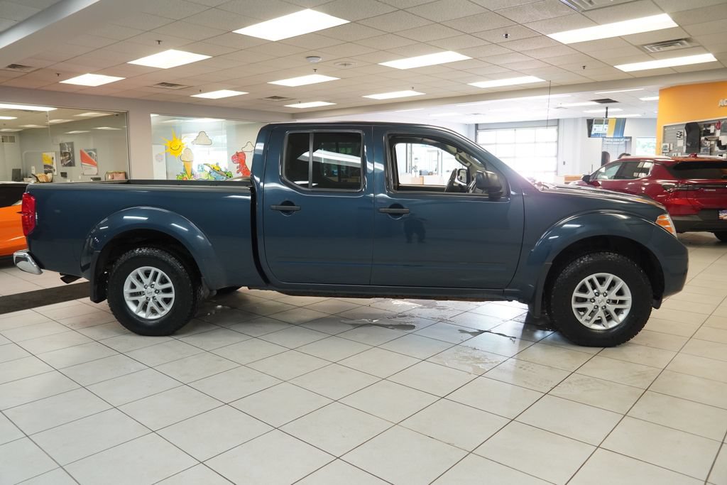 Used 2016 Nissan Frontier SV w/ SV Value Truck Package AWD/4WD image 12