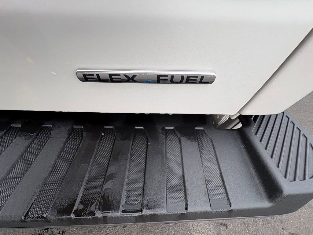 Used 2016 Ford F150 Lariat image 10