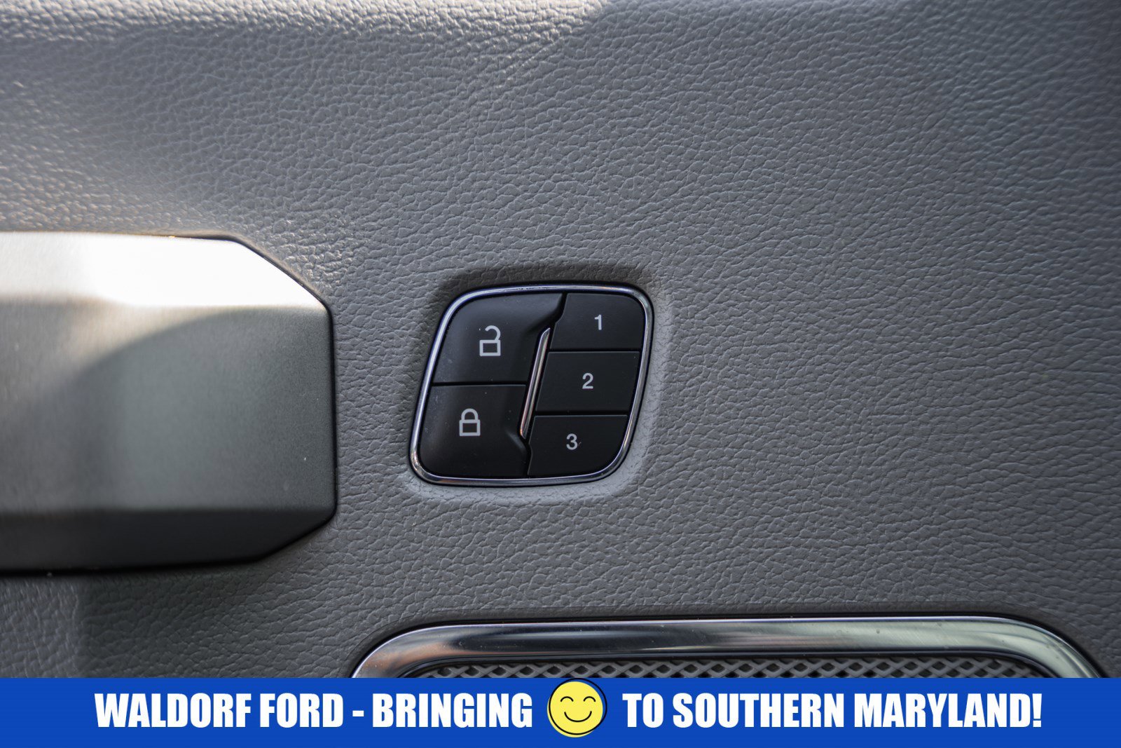 Used 2017 Ford F150 Lariat w/ Equipment Group 502A Luxury AWD/4WD image 49