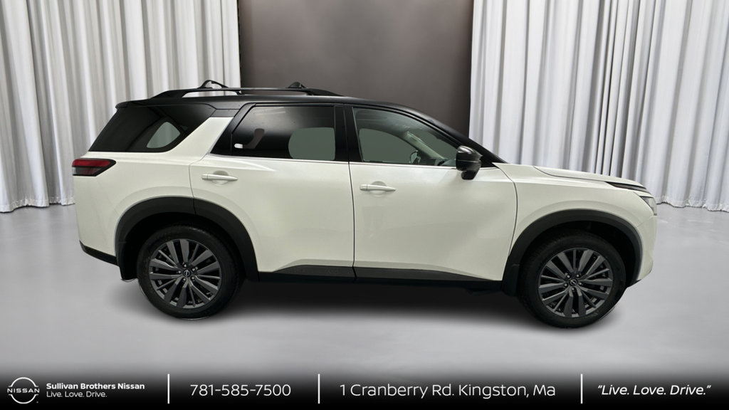 Certified 2023 Nissan Pathfinder SL w/ SL Premium Package AWD/4WD image 4