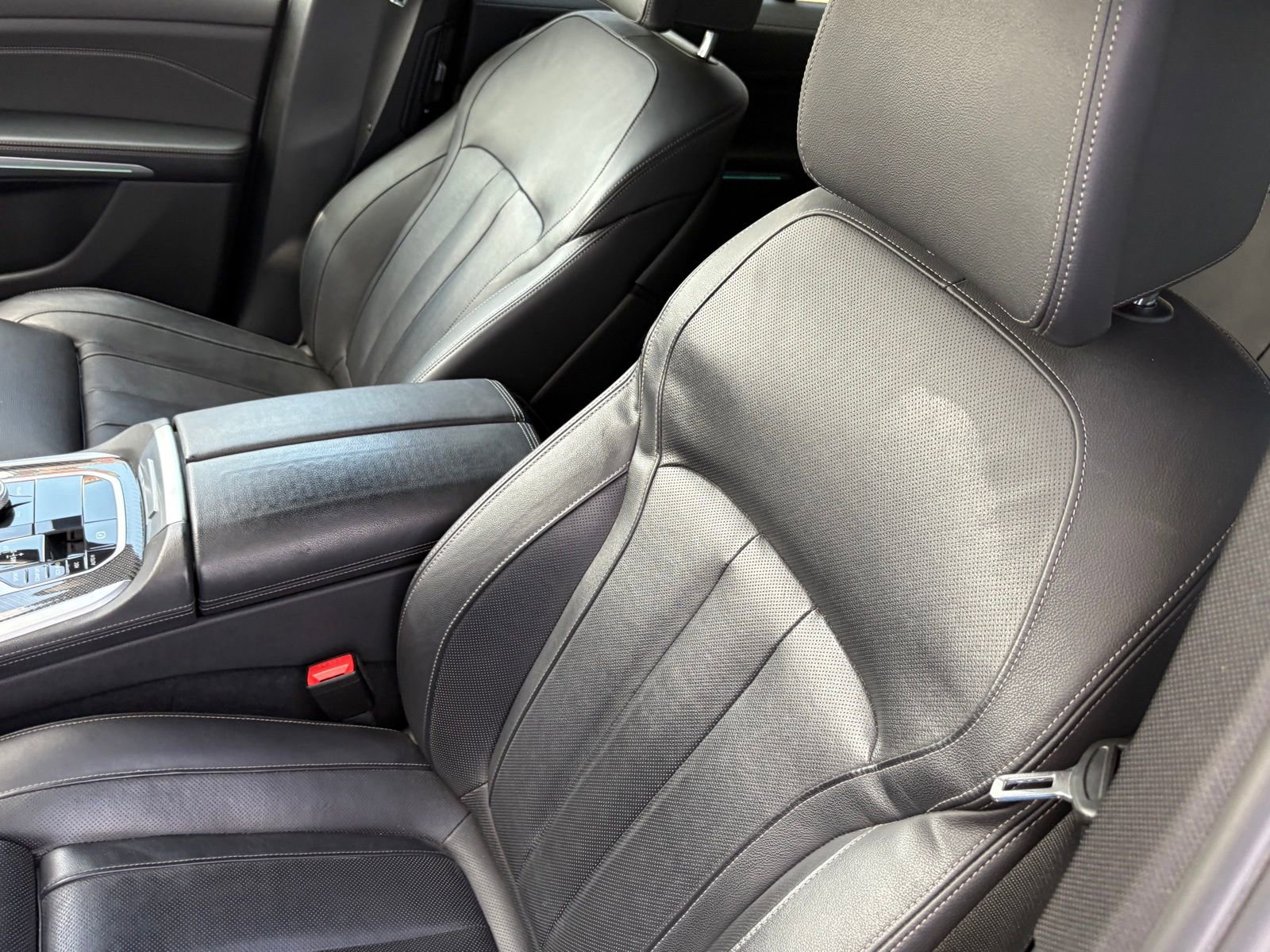 Used 2022 BMW X5 M50i w/ Premium Package image 44