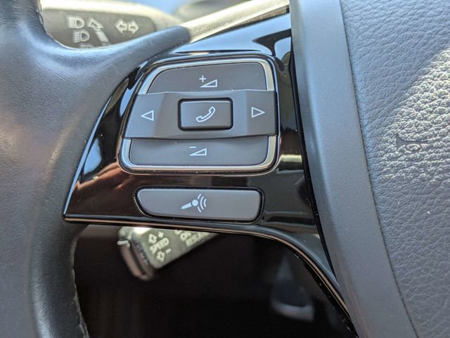 Used 2014 Volkswagen Touareg TDI image 27