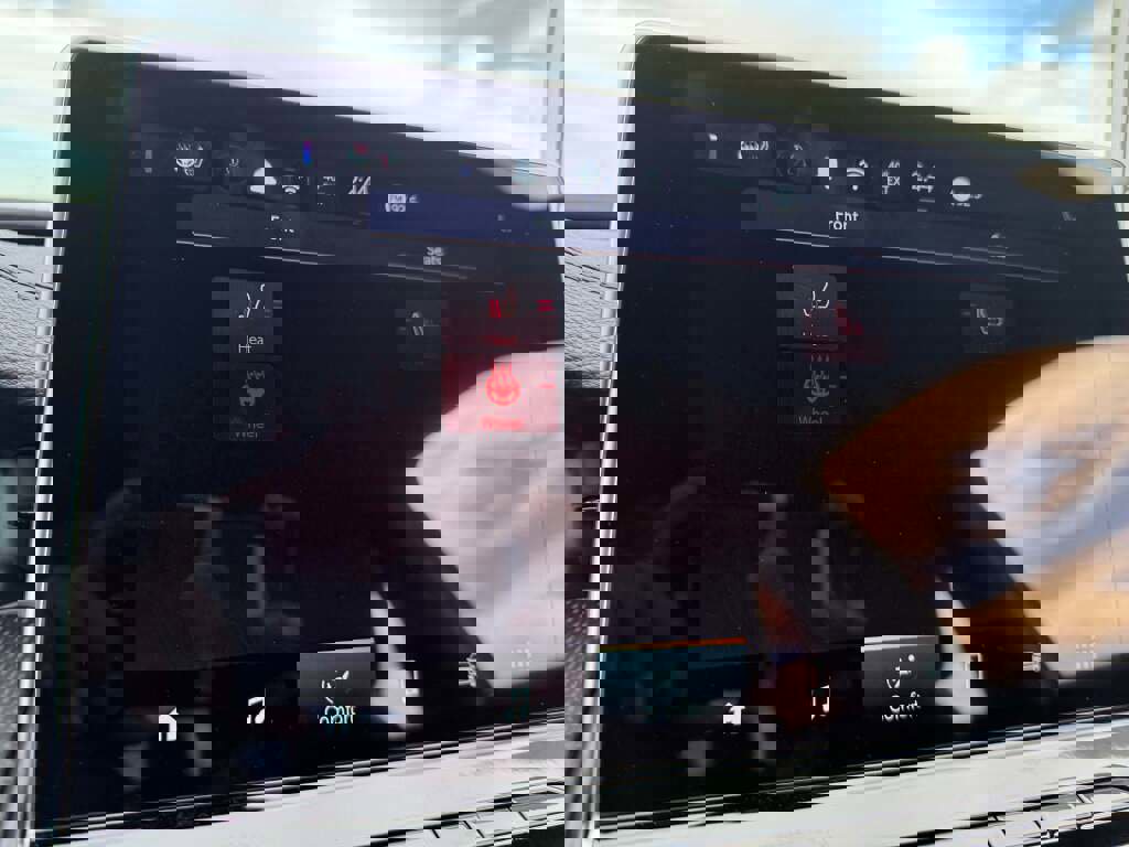 New 2026 Jeep Compass Latitude image 33