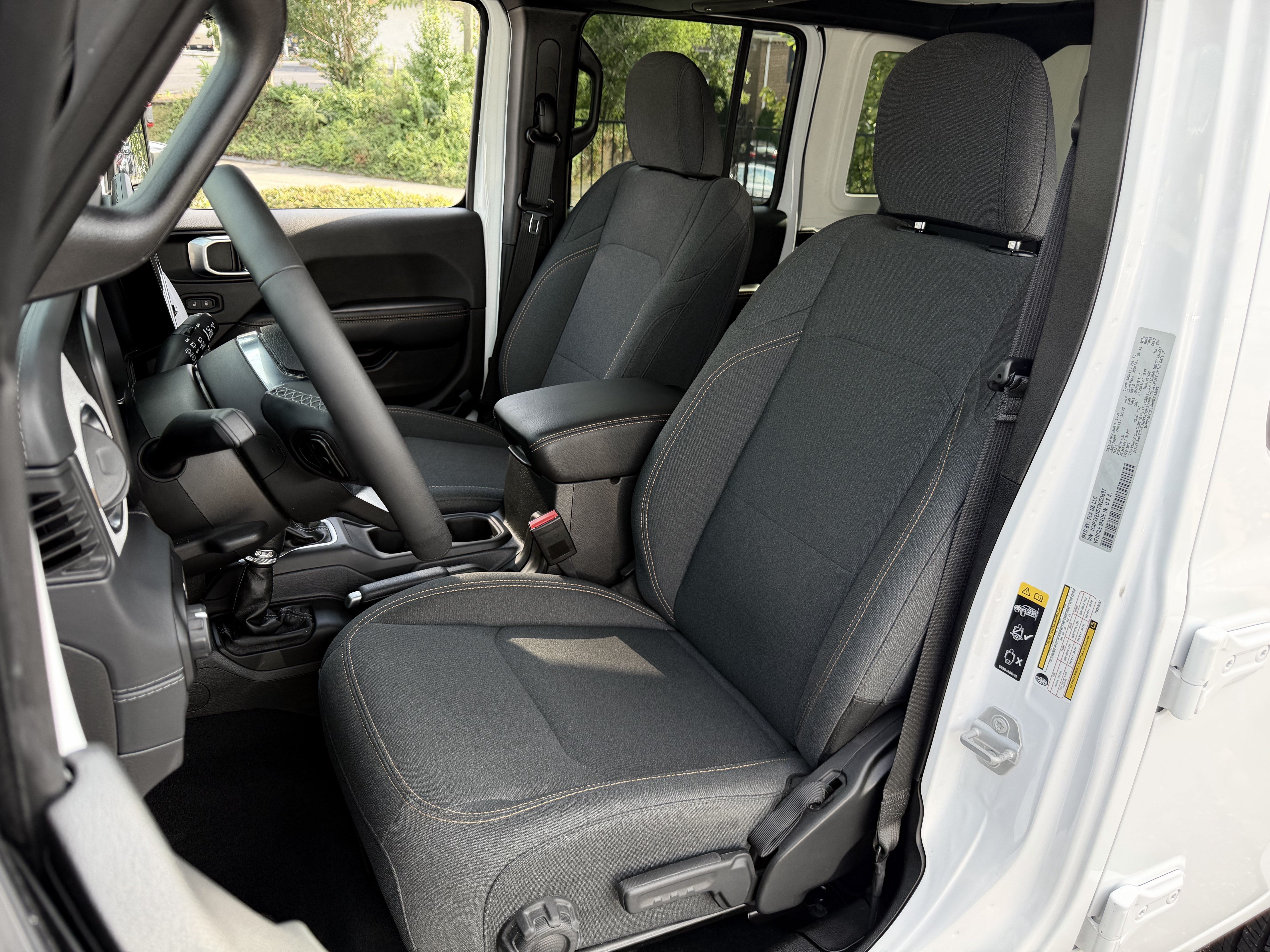 Used 2026 Jeep Wrangler Unlimited Sahara AWD/4WD image 16