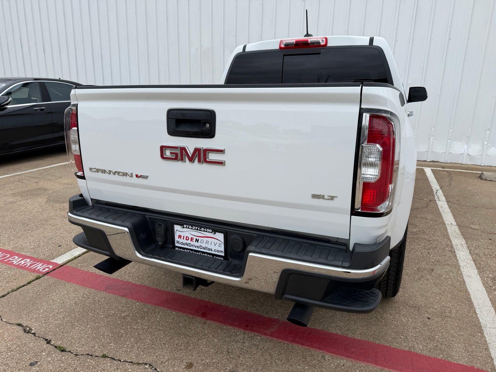 Used 2017 GMC Canyon SLT w/ Driver Alert Package RWD image 6