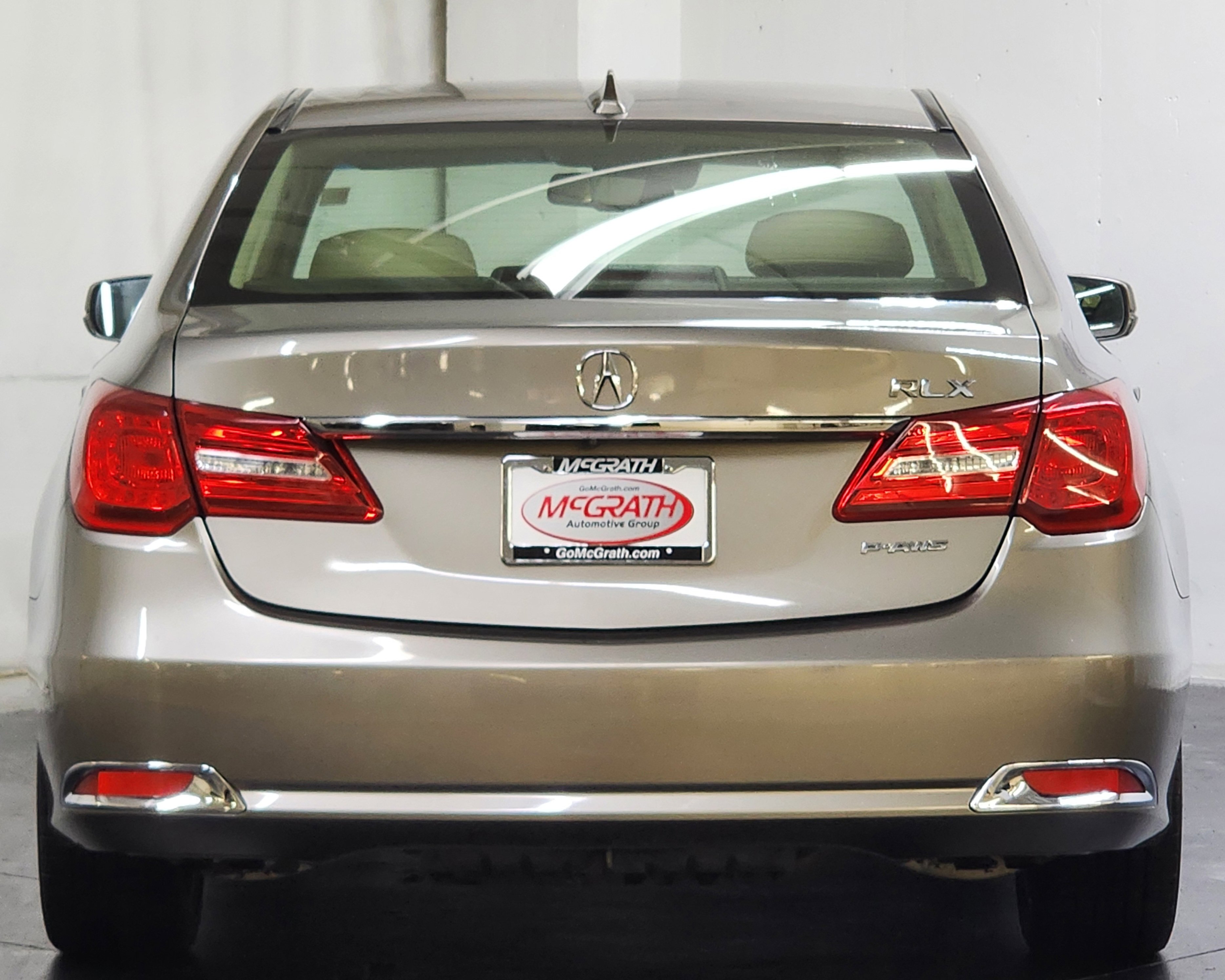 Used 2017 Acura RLX w/ Technology Package image 6