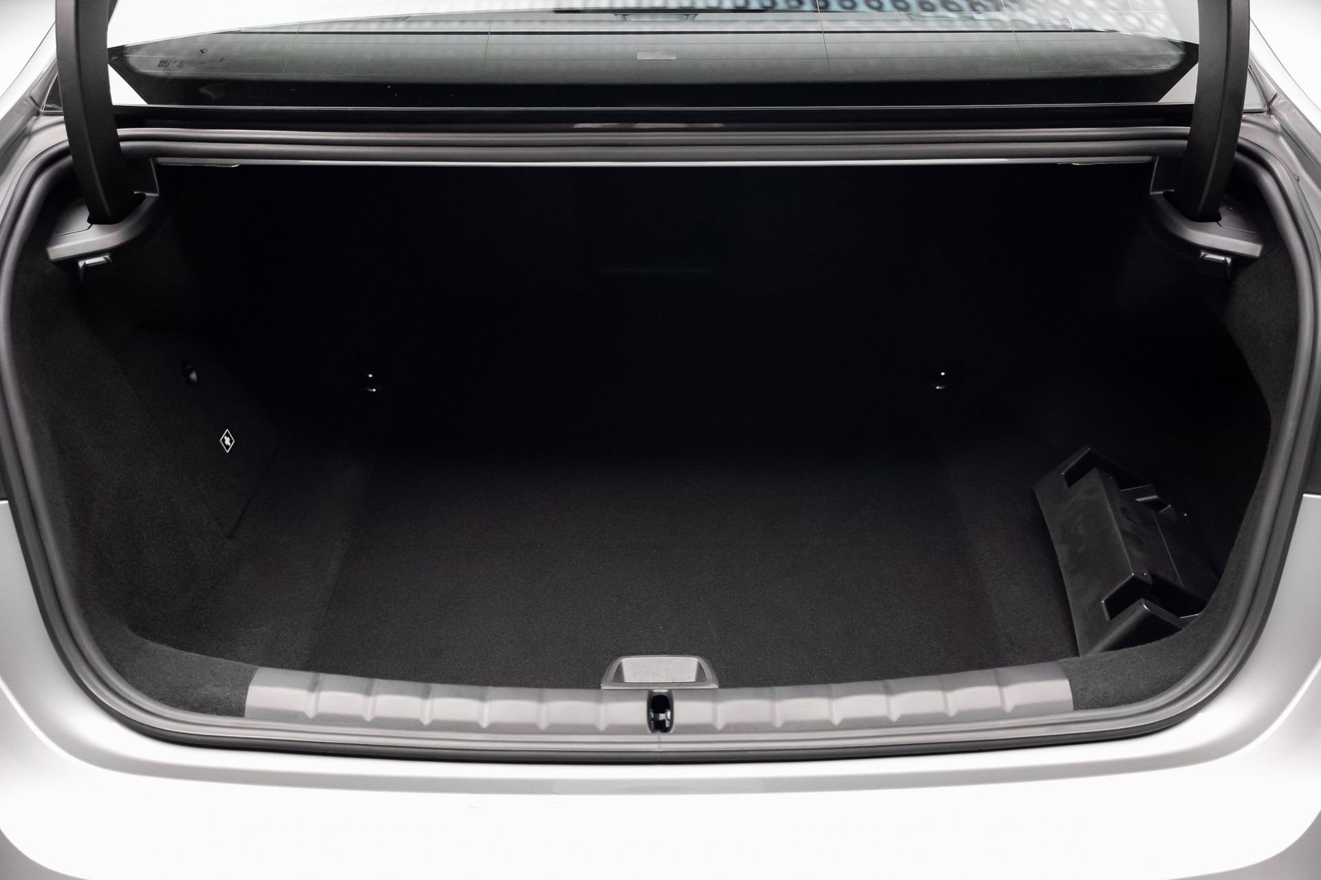 Used 2024 BMW i7 eDrive50 RWD image 73