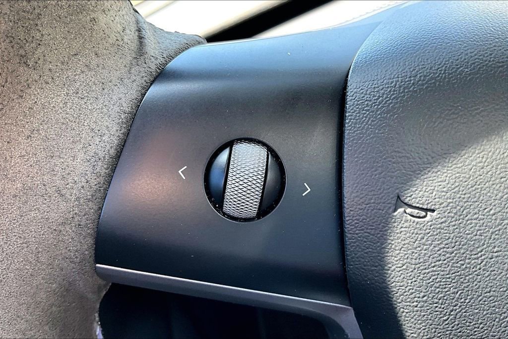 Used 2022 Tesla Model 3 Long Range image 10