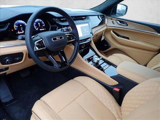 New 2026 Jeep Grand Cherokee Summit AWD/4WD image 12