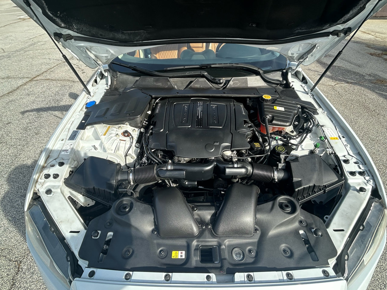 Used 2017 Jaguar XJ L Portfolio image 24