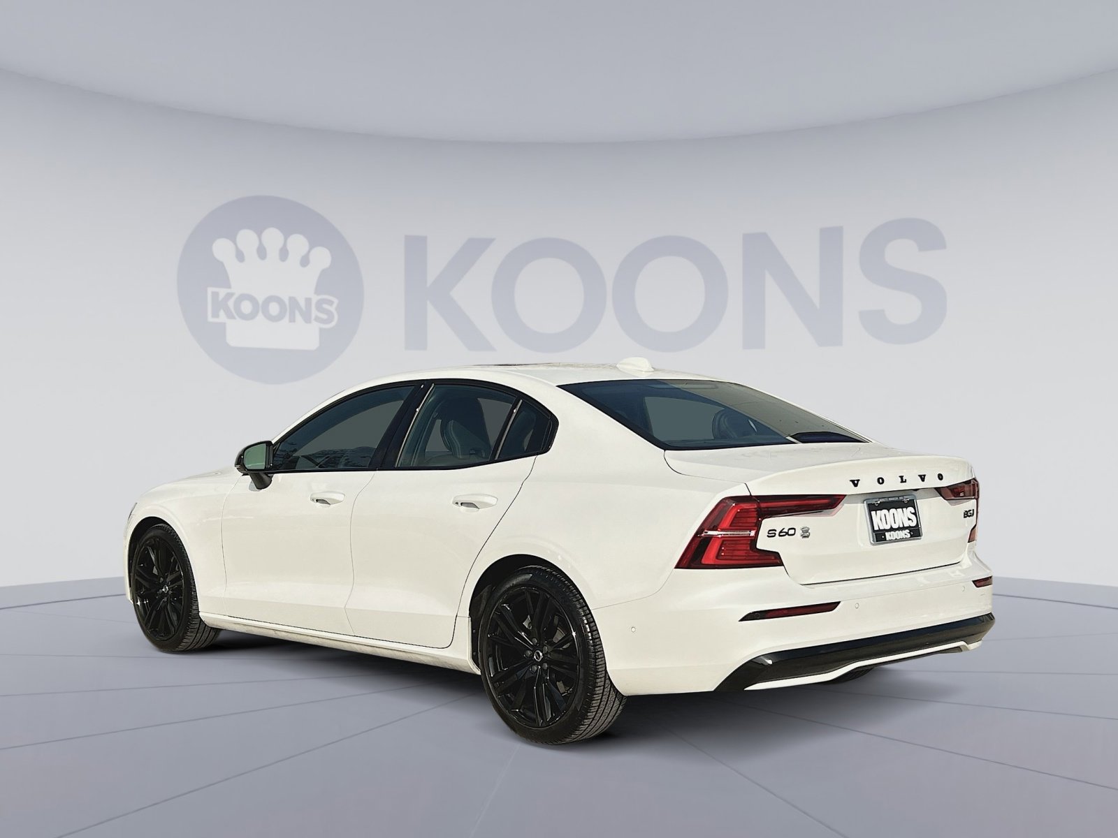 Used 2024 Volvo S60 B5 Plus w/ Climate Package image 4