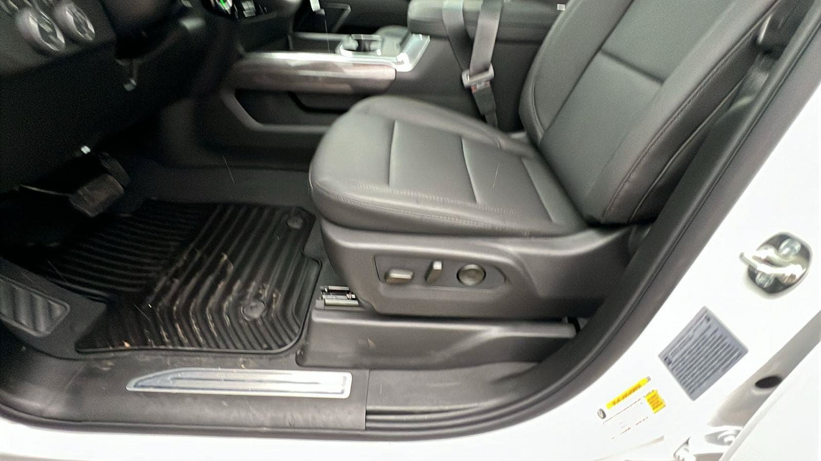 New 2026 Chevrolet Silverado 3500 LTZ w/ LTZ Plus Package AWD/4WD image 14