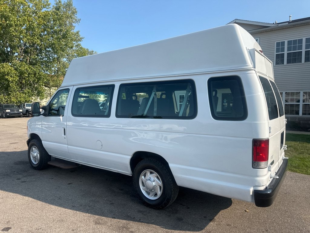 Used 2007 Ford E-250 and Econoline 250 Extended RWD image 8