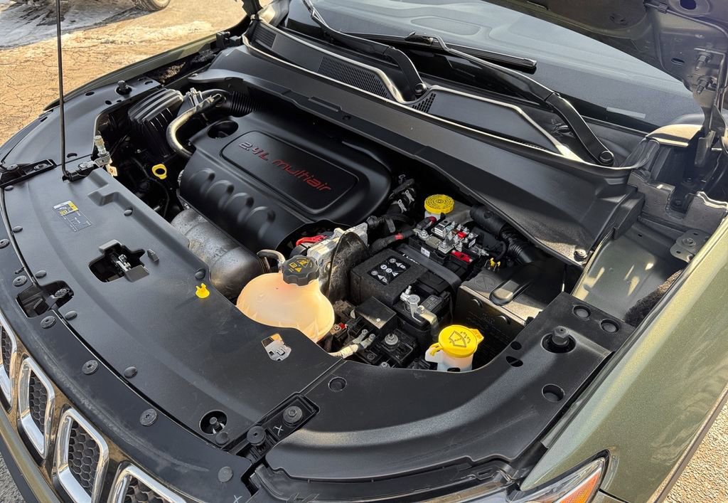 Used 2021 Jeep Compass Latitude image 32