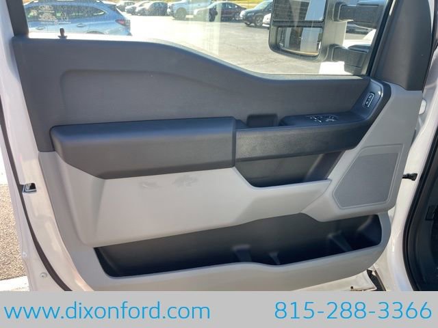 New 2025 Ford F450 XL w/ XL Chrome Package image 19