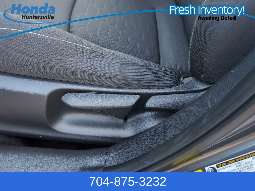 Used 2021 Toyota Corolla SE image 19