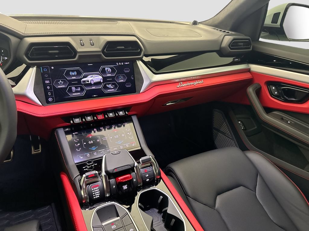 Used 2025 Lamborghini Urus Performante AWD/4WD image 25