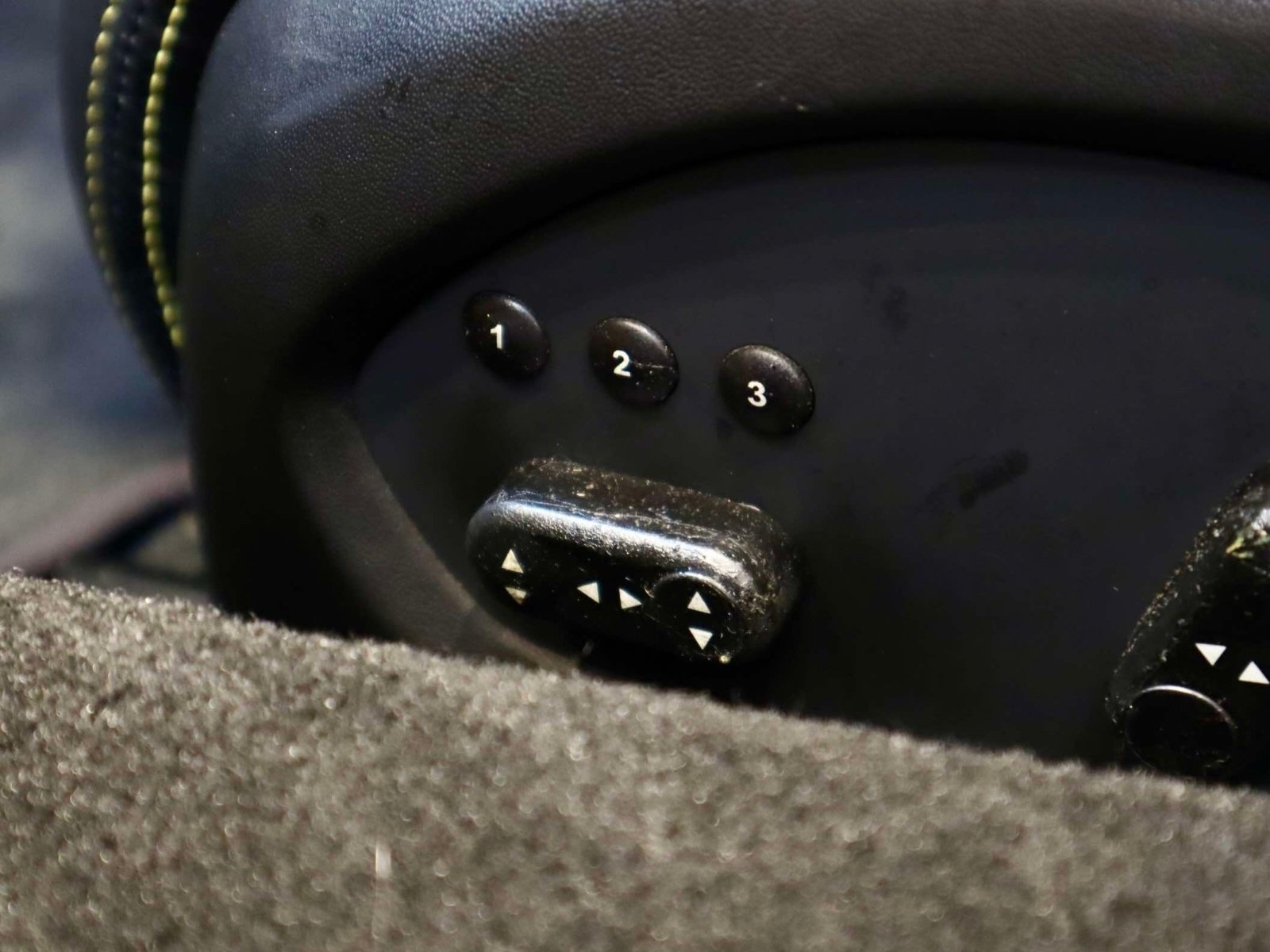 Used 2013 Ferrari 458 Spider RWD image 22