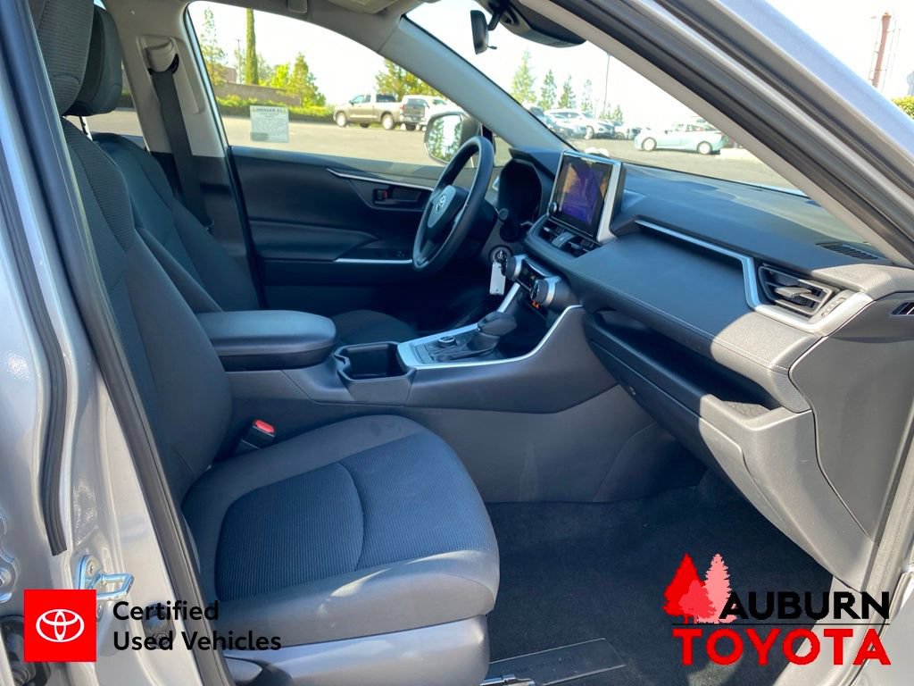 Certified 2024 Toyota RAV4 LE AWD/4WD image 15