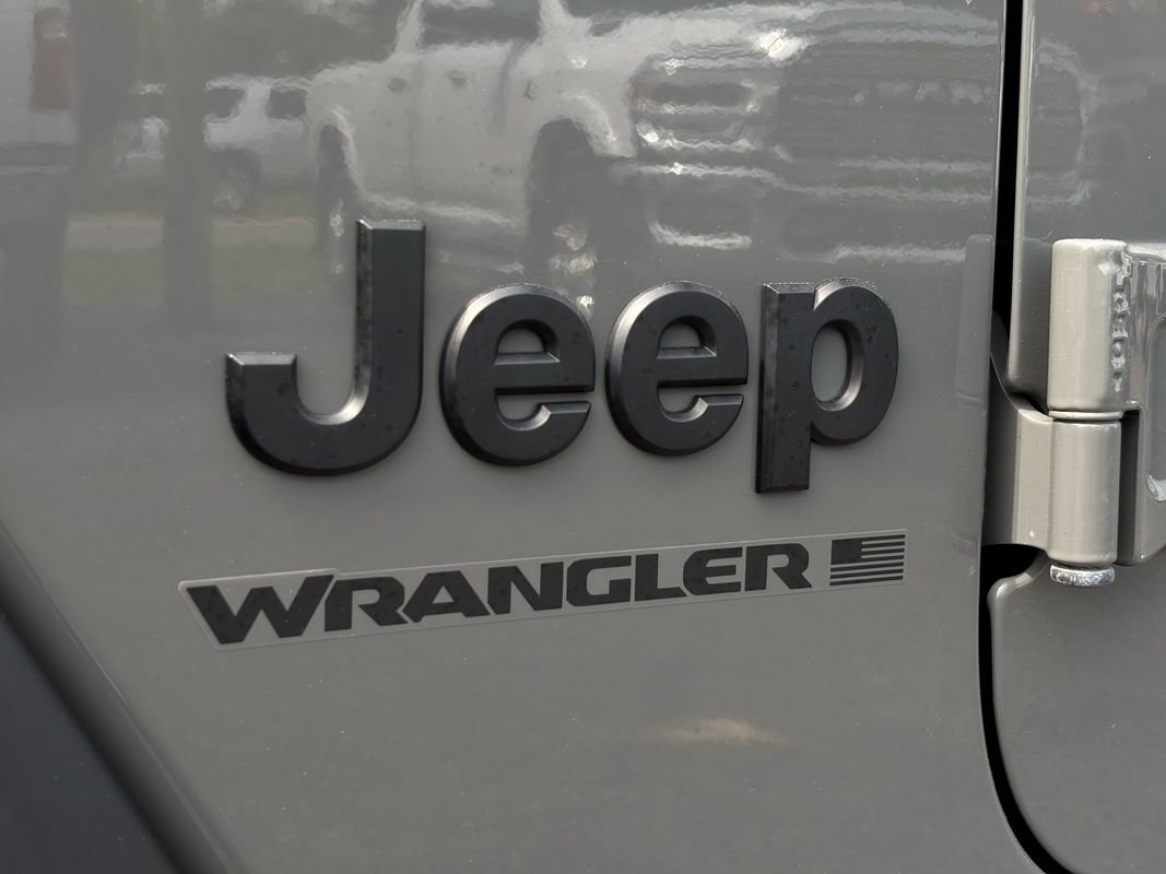 Used 2023 Jeep Wrangler Sport AWD/4WD image 11