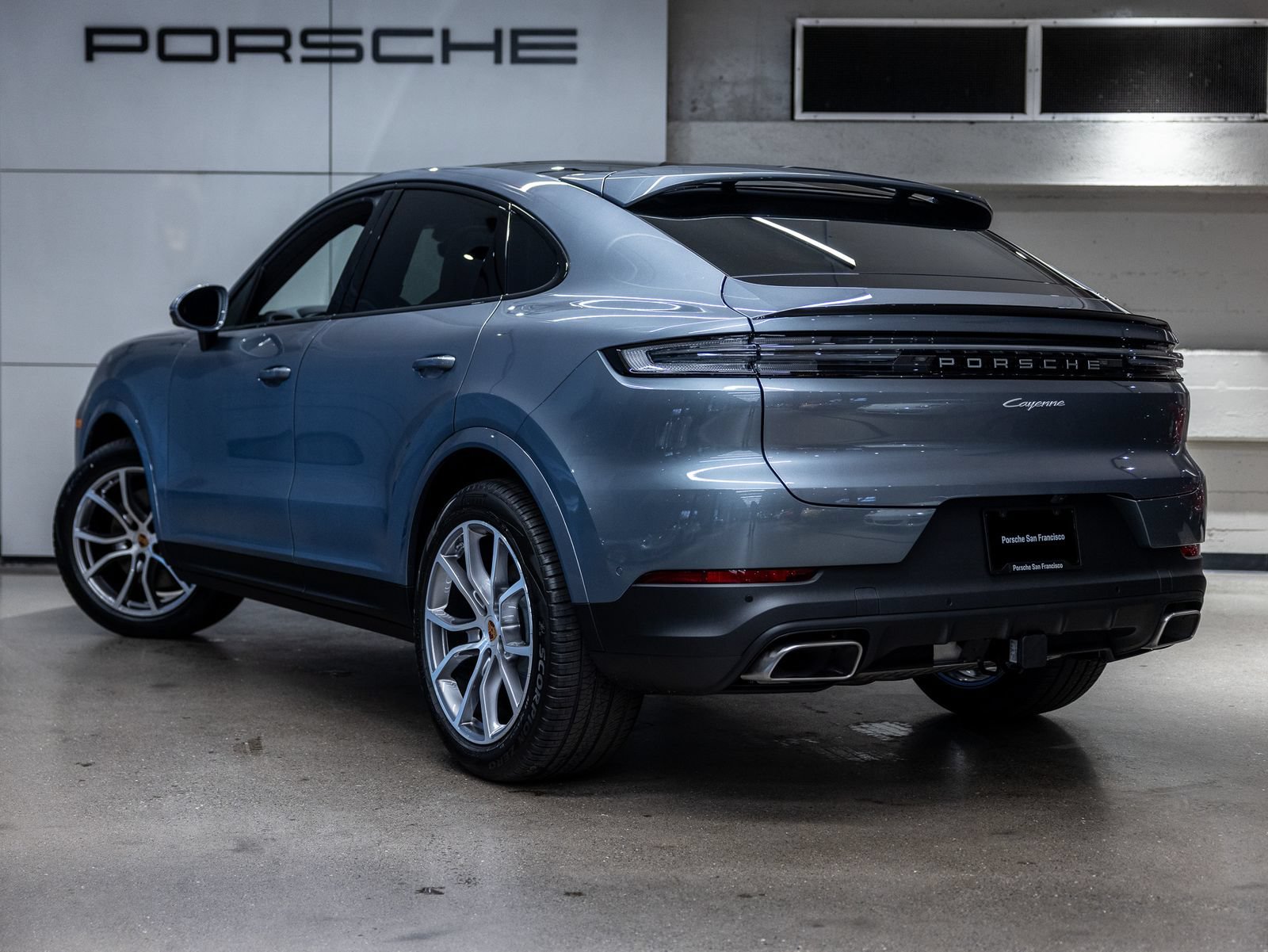 New 2026 Porsche Cayenne Coupe AWD/4WD image 3