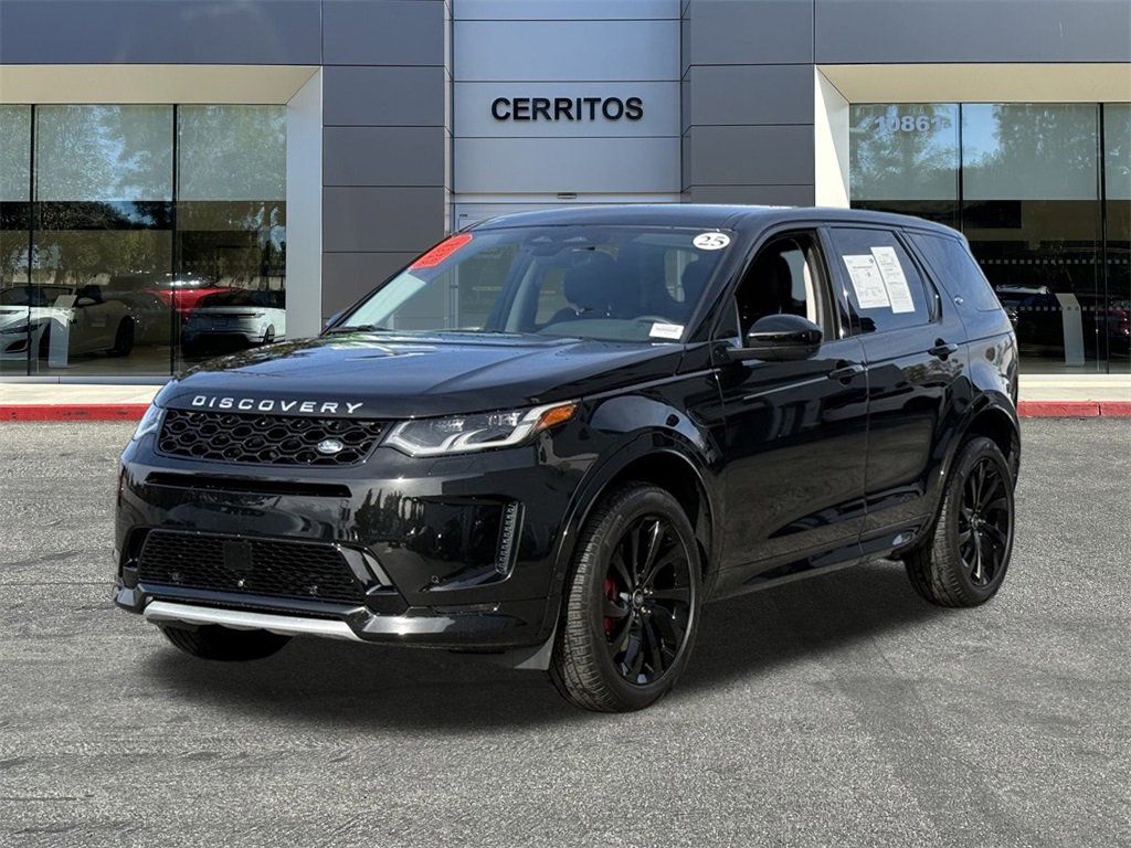 Used 2025 Land Rover Discovery Sport S image 2