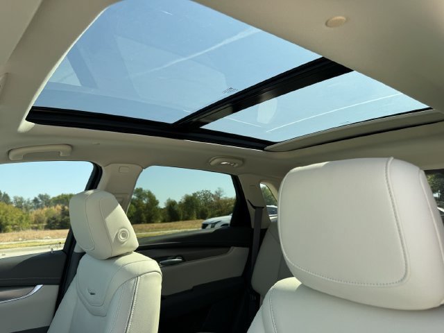 New 2026 Cadillac XT5 Premium Luxury FWD image 26