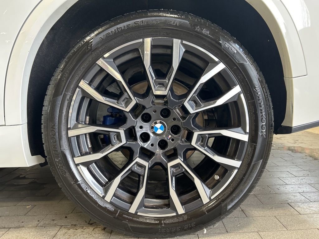 Used 2024 BMW X5 xDrive40i w/ M Sport Package image 31