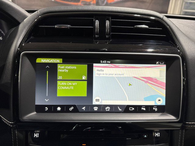 Used 2020 Jaguar F-PACE R-Sport image 71