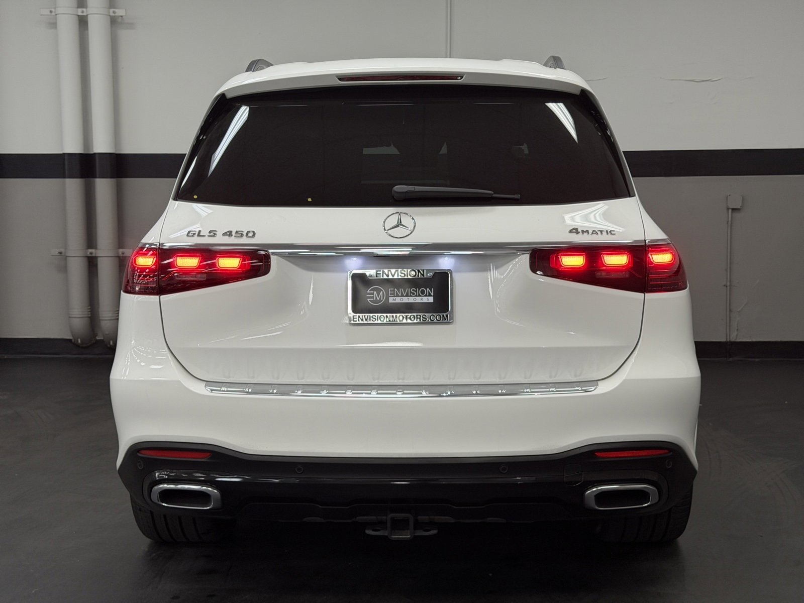 Used 2024 Mercedes-Benz GLS 450 4MATIC image 11