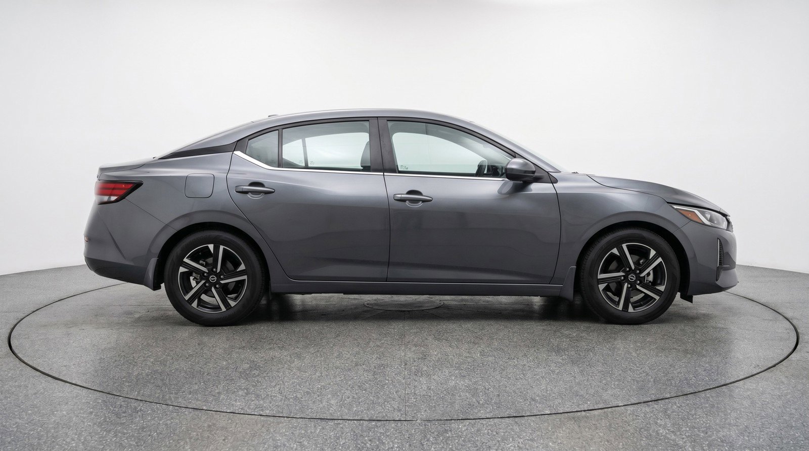 Used 2025 Nissan Sentra SV FWD image 11