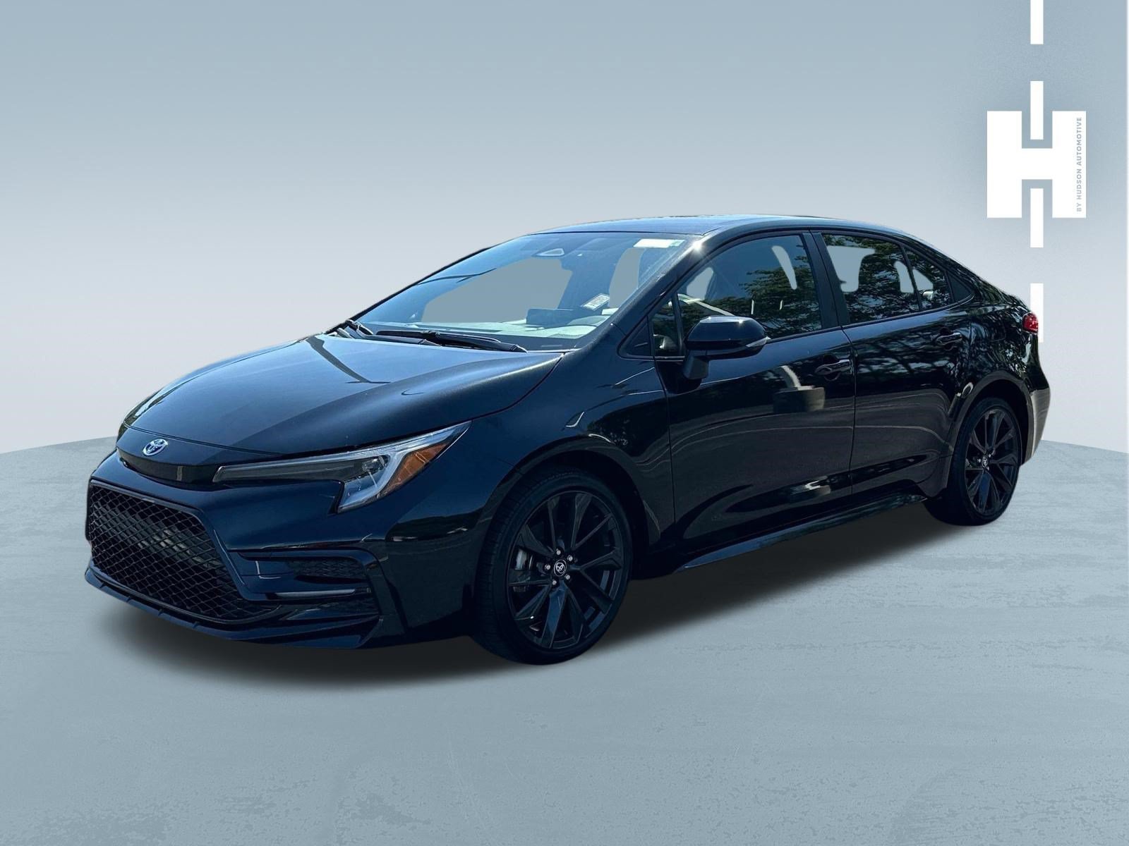 Used 2024 Toyota Corolla SE FWD image 3