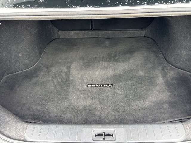 Used 2024 Nissan Sentra SV FWD image 30