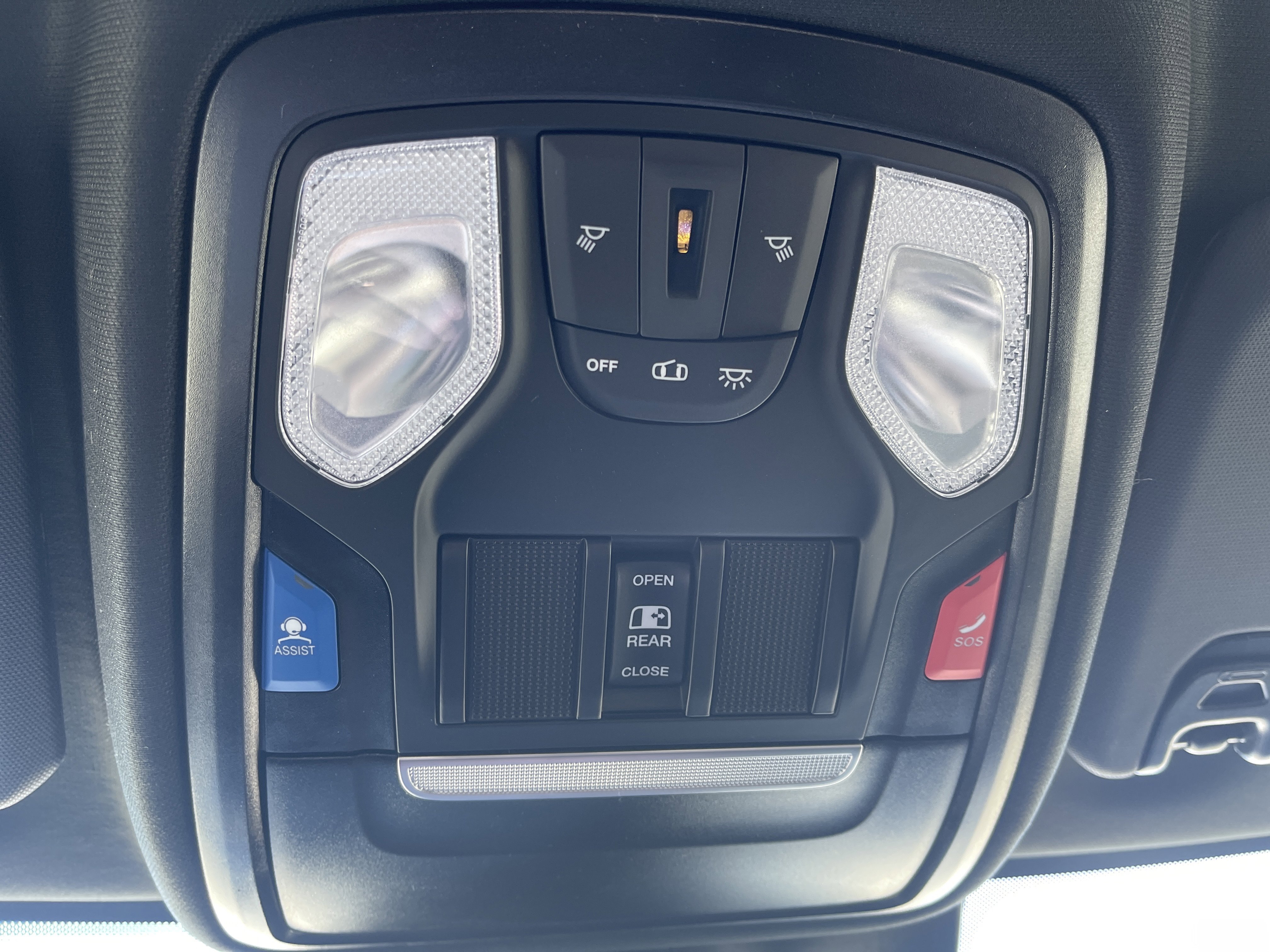 New 2026 RAM 3500 Tradesman AWD/4WD image 31