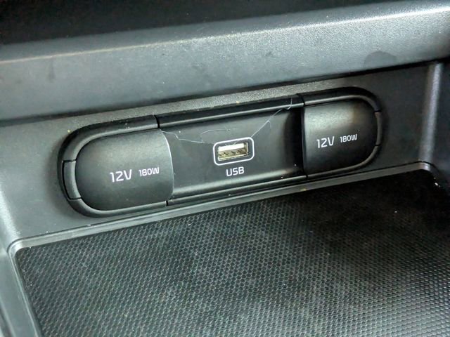 Used 2022 Kia Soul LX w/ Technology Package image 18