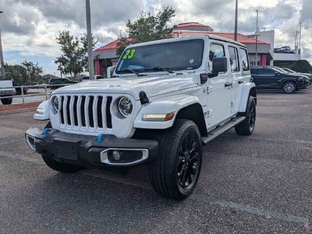 Used 2023 Jeep Wrangler Unlimited Sahara AWD/4WD image 8