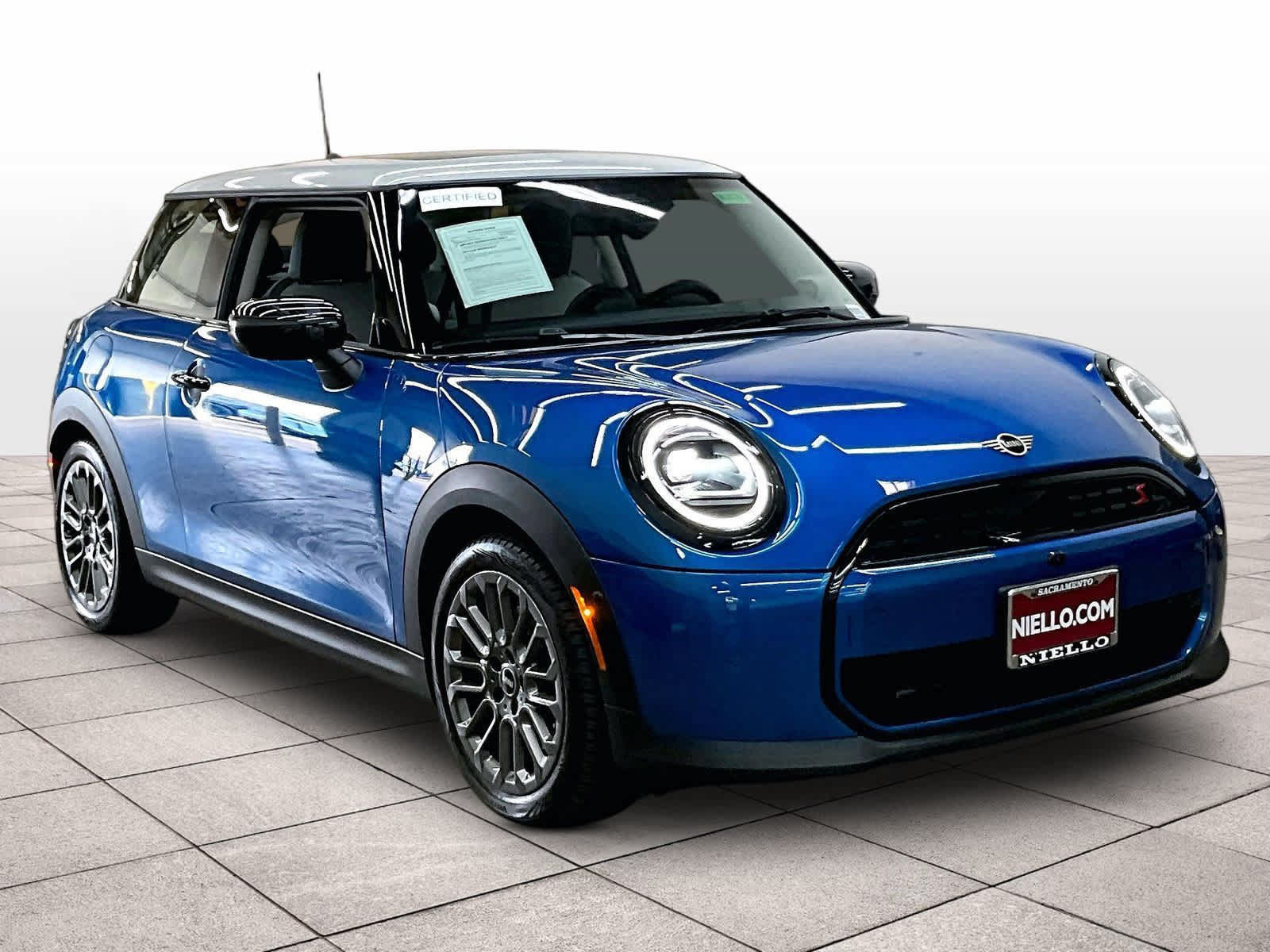 Used 2025 MINI Cooper S FWD image 2